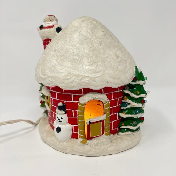 Vintage 80s Hand Painted Ceramic Light Santa House Lamp Christmas Light Kitsch - Picture 1 of 8